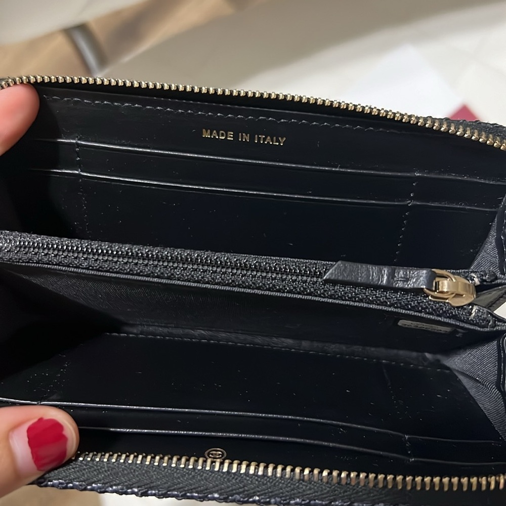 Chanel Wallet 🌺 - Picture 4 of 5